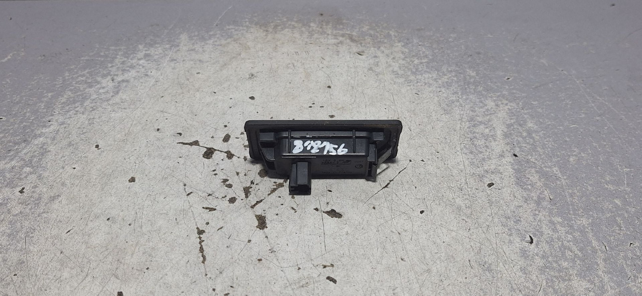 DIJELOVI RASVJETA TABLICA AUDI A4 (B9) > 15-18 5NA943021