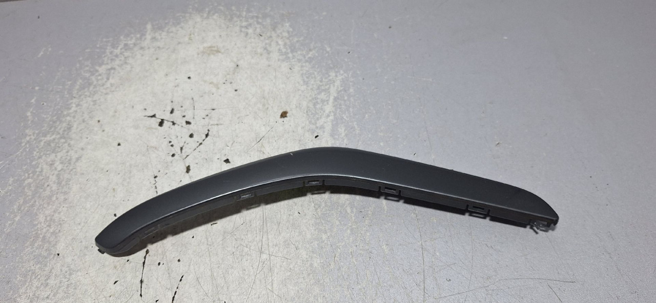 DIJELOVI PLASTIKA FORD KUGA > 08-12