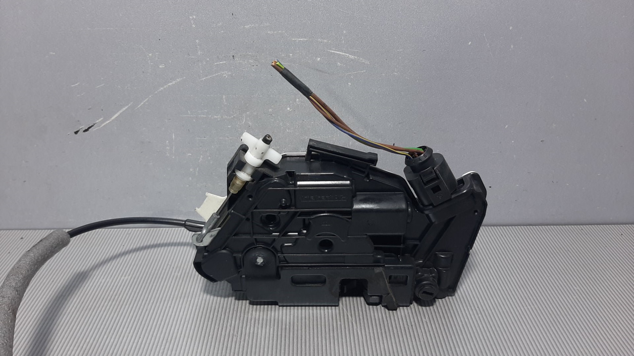 DIJELOVI BRAVA VRATA VW TIGUAN > 11-15 5N0839016D