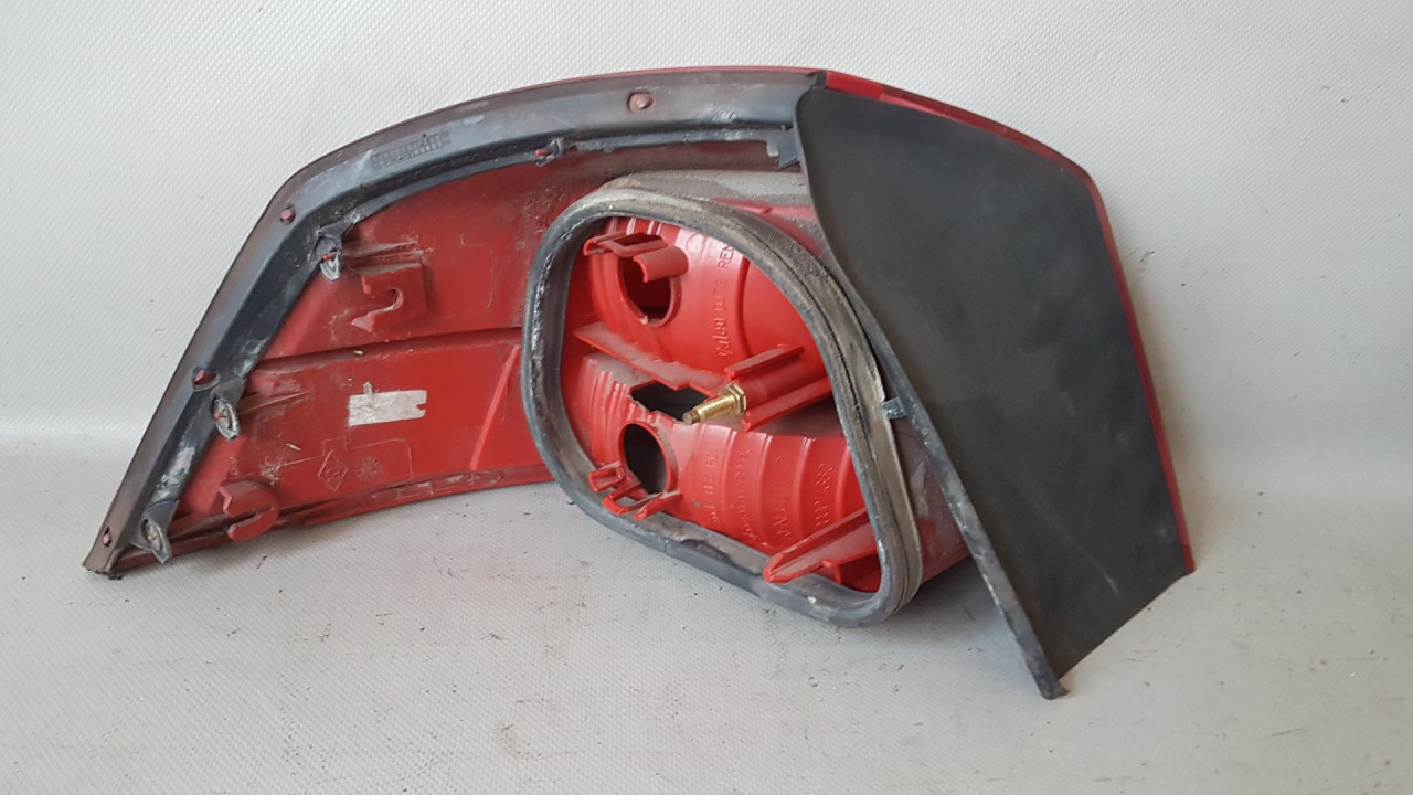 STOP SVJETLO RENAULT VEL SATIS > 02-09 8200014360