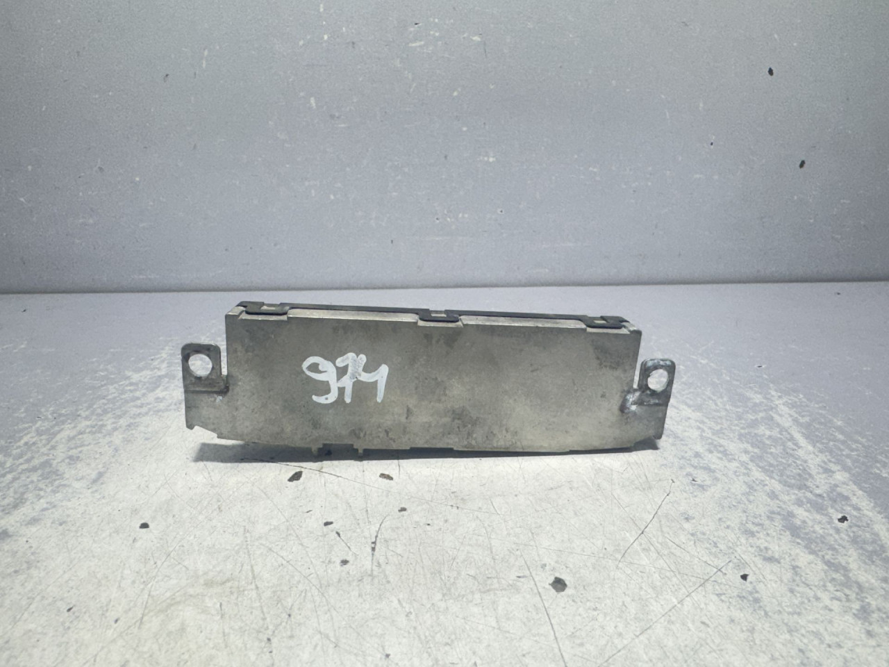 DIJELOVI ANTENA AUDI A4 (B8) > 12-15 8K5035225AC
