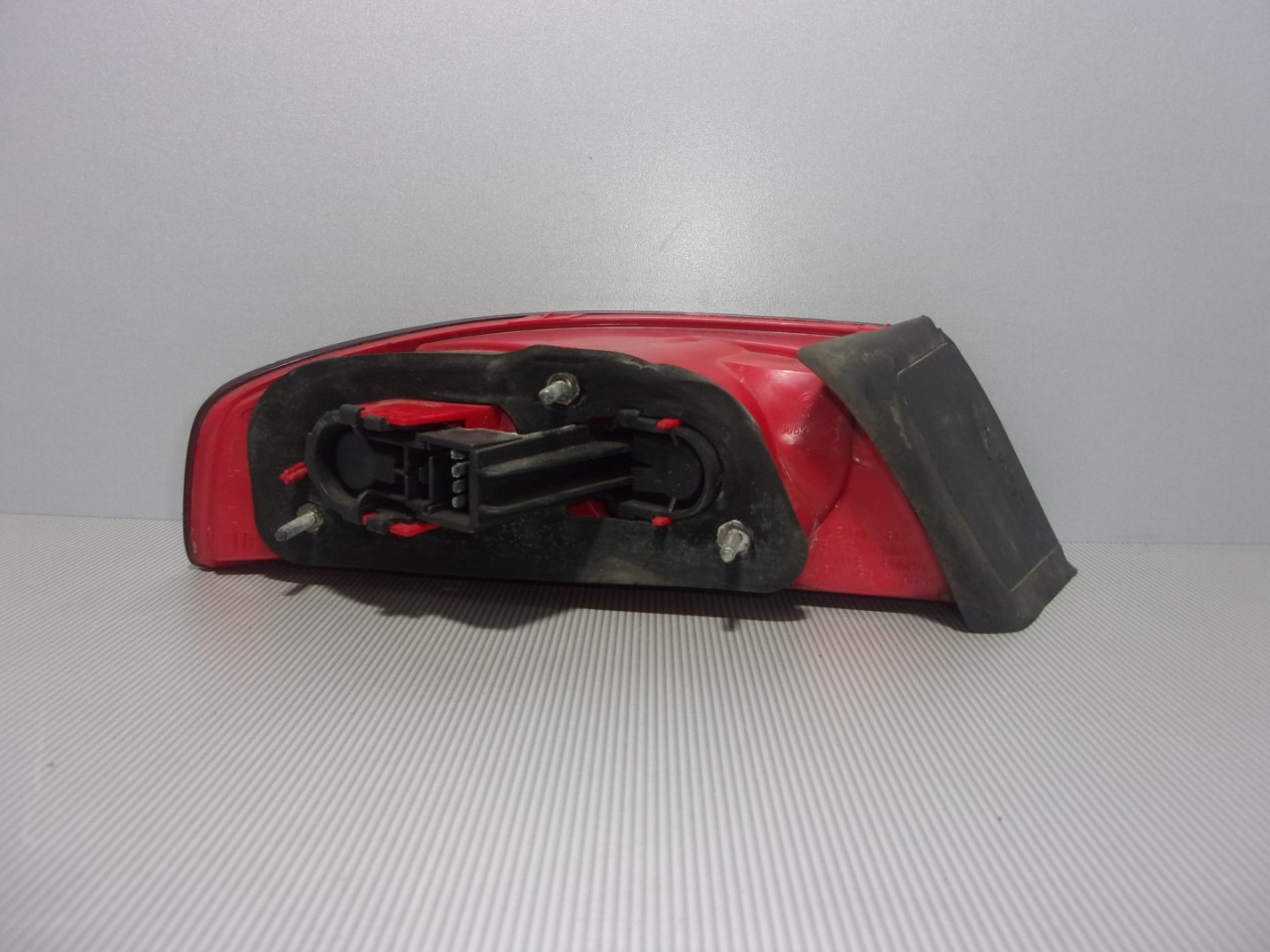 STOP SVJETLO ALFA ROMEO 159 > 05-11 AA090016 F939562300