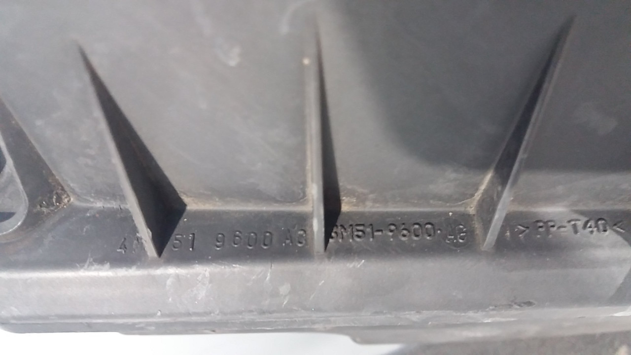KUCISTE FILTERA ZRAKA FORD FOCUS > 05-07 3M519600