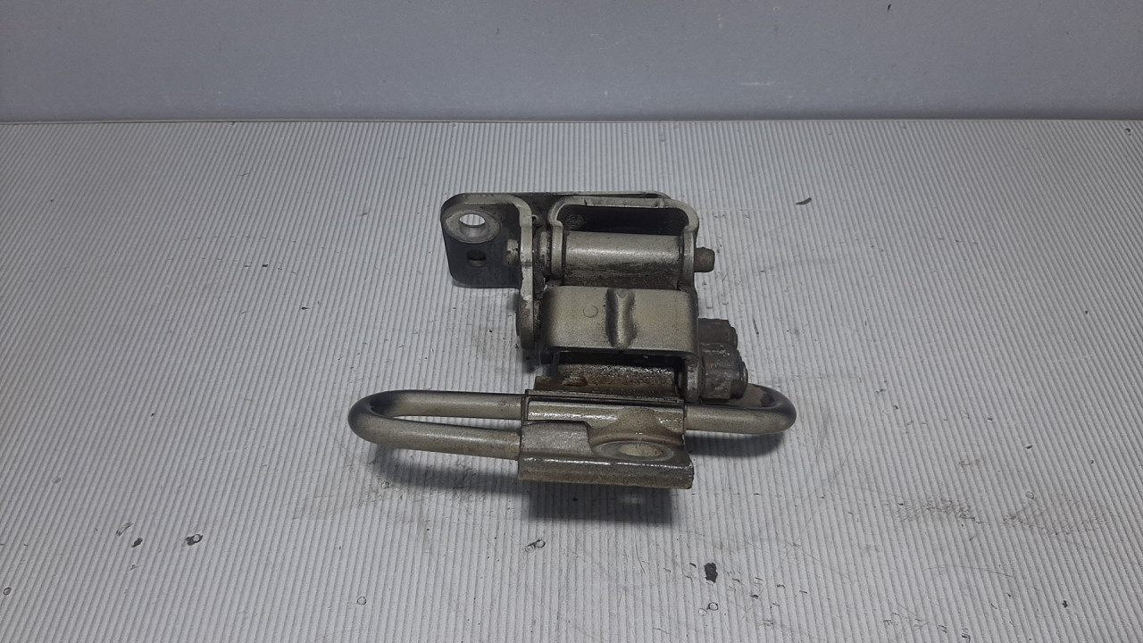 DIJELOVI BAGLAMA SEAT LEON > 05-09 6Q0831411A