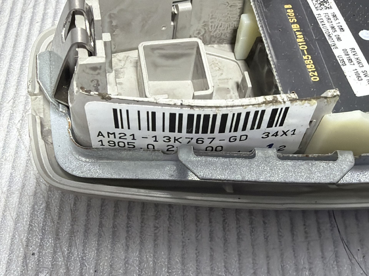 DIJELOVI RASVJETA U KABINI FORD S-MAX > 10-15 2.0 AM2113K767GD
