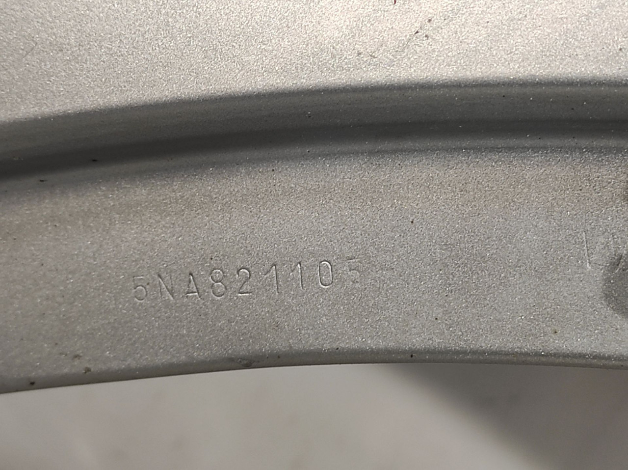 DIJELOVI BLATOBRAN VW TIGUAN > 16-20 5NA821105