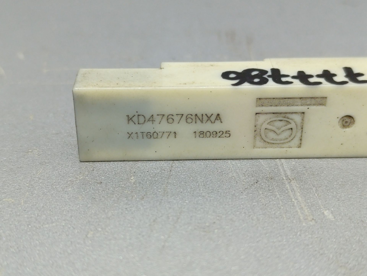 DIJELOVI ANTENA MAZDA 6 > 18- KD47676NXA