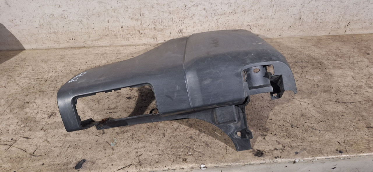 ZADNJI DIO BRANIKA RENAULT TRAFIC > 14- 850162827R