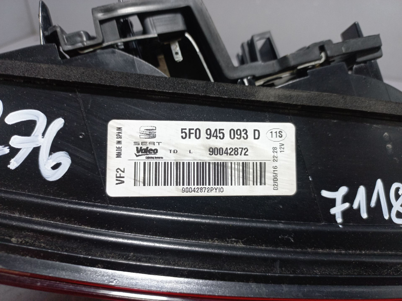 DIJELOVI STOP SVJETLO SEAT LEON > 13-16 5F0945093D