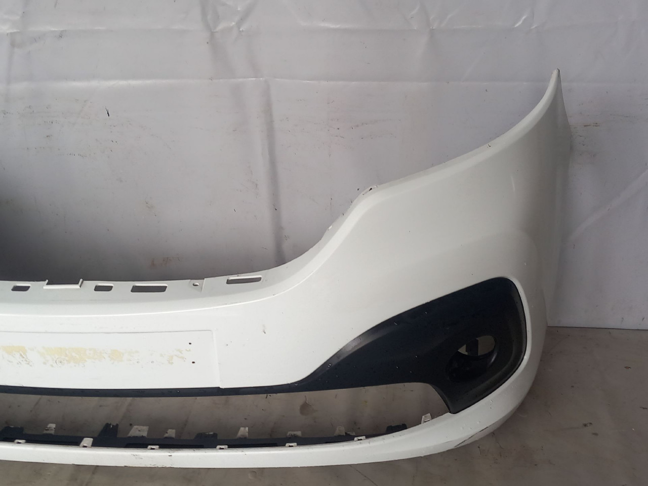 DIJELOVI BRANIK RENAULT TRAFIC > 14- 620223916R