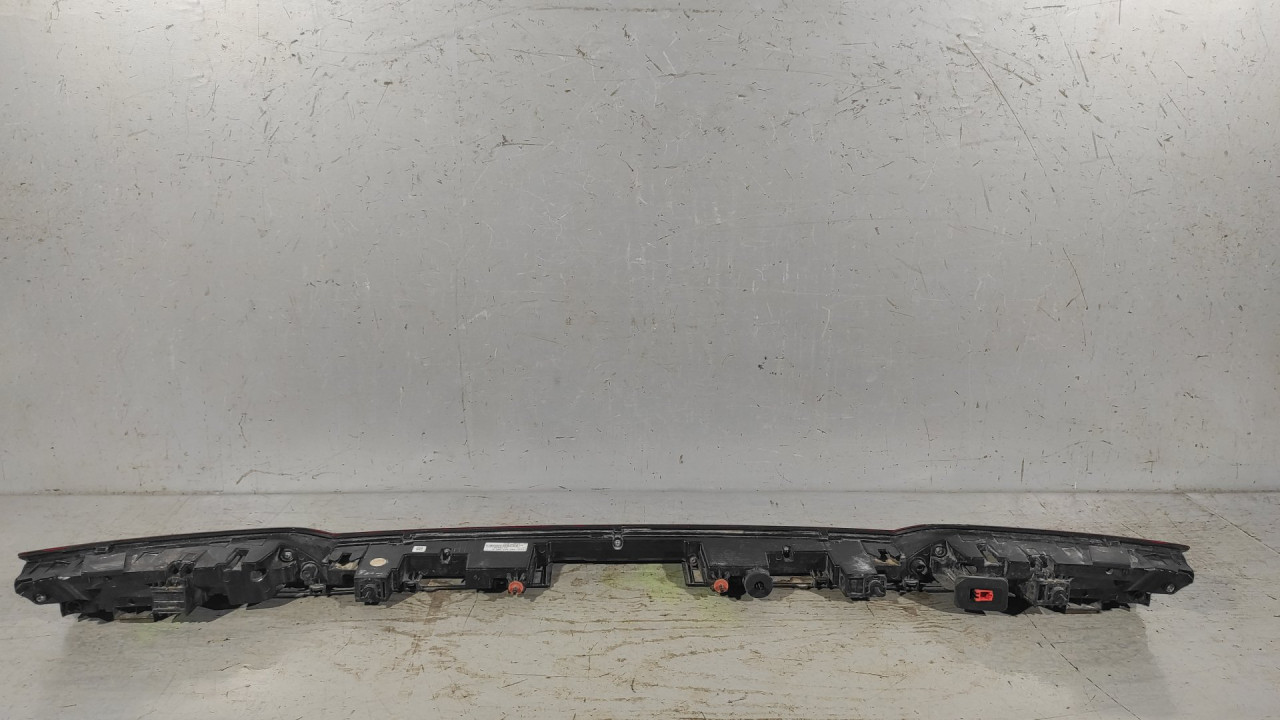 DIJELOVI STOP SVJETLO AUDI E-TRON > 18- 4KE945095B