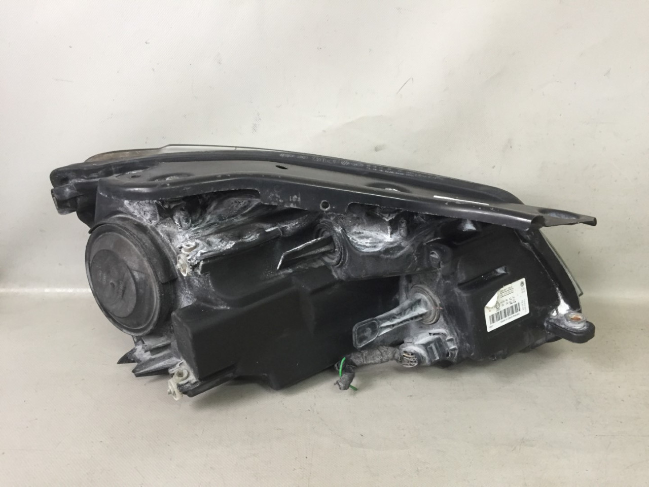 DIJELOVI FAR VW CADDY > 10-15 2K5941005A