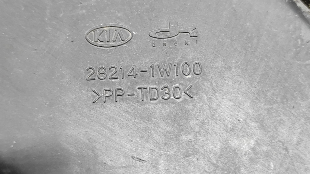 KUCISTE FILTERA ZRAKA KIA RIO > 11-14 282141W100