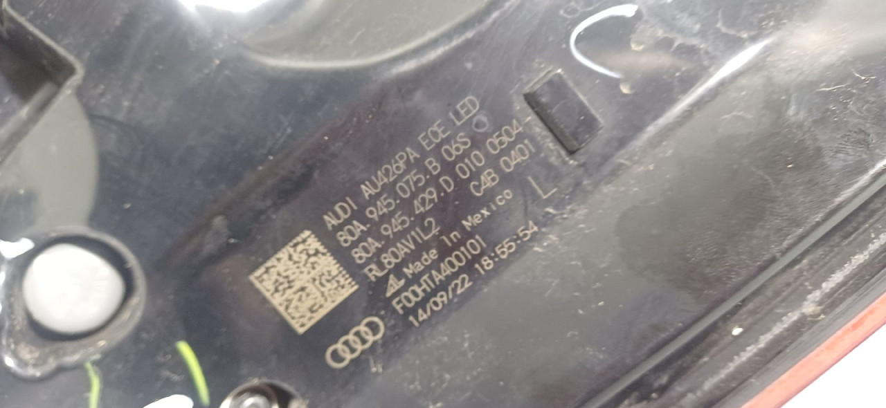 STOP SVJETLO AUDI Q5 (FY) > 20 -  80A945075B