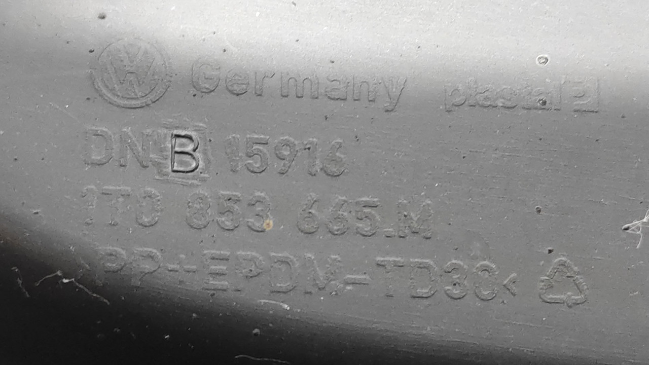PLASTIKA BRANIKA VW CADDY > 10-15 1T0853665M