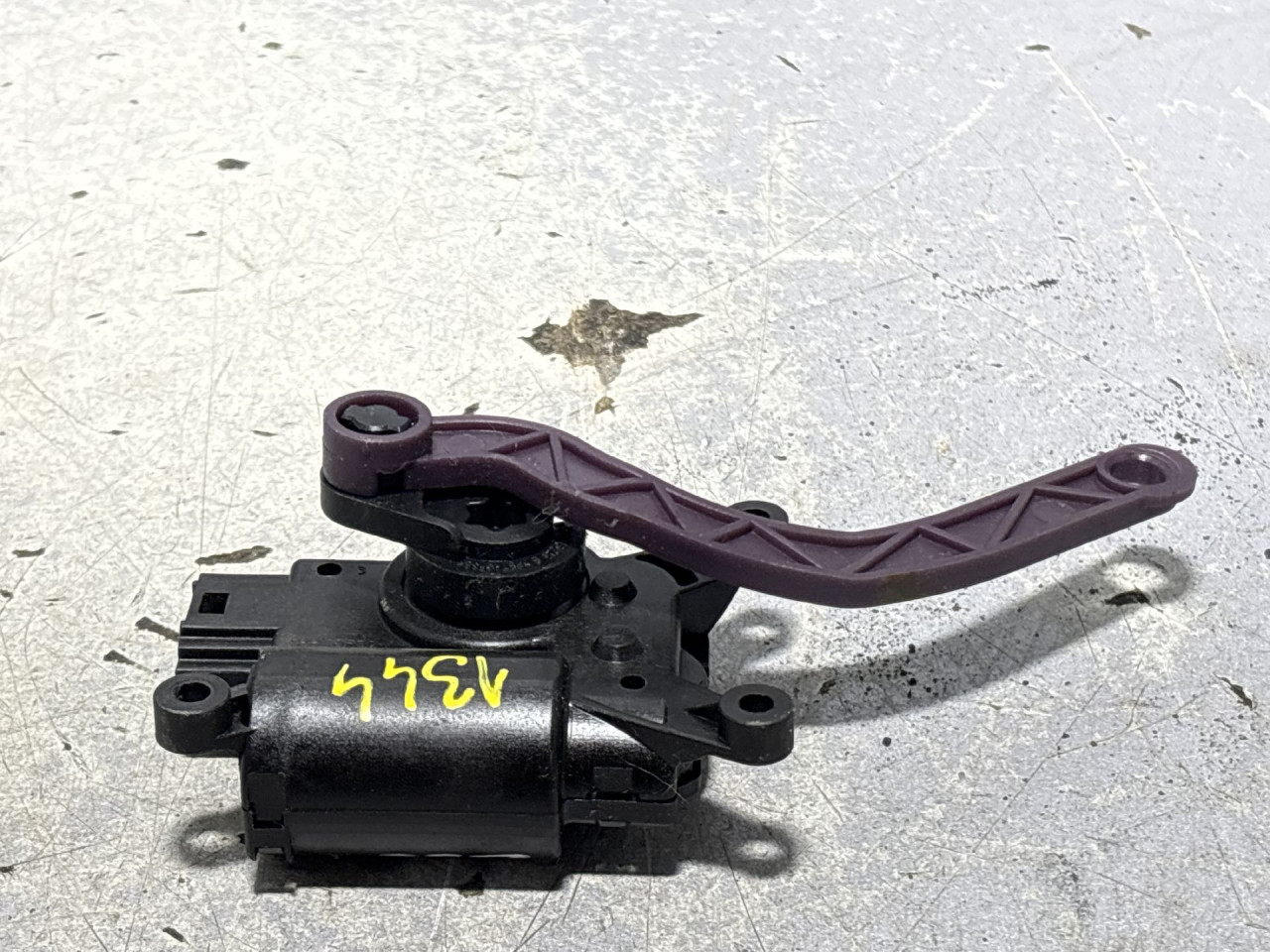 DIJELOVI MOTORIC KLAPNE VW TIGUAN > 11-15 1K0907511Q