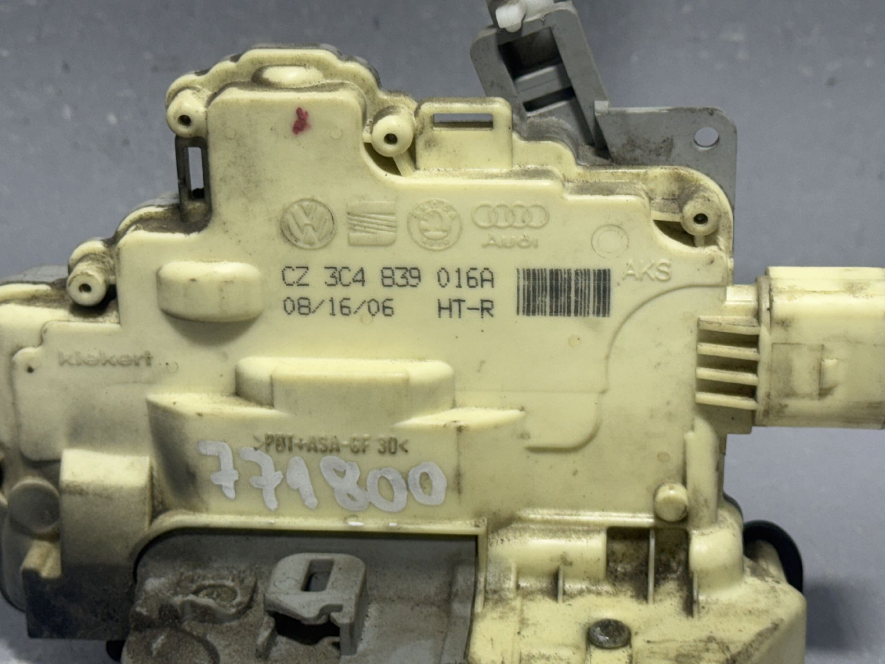 BRAVA VRATA VW PASSAT B6 > 05-10 3C4839016A