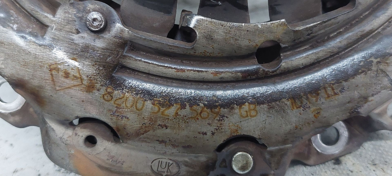 DIJELOVI KORPA RENAULT MEGANE > 06-08 8200527569