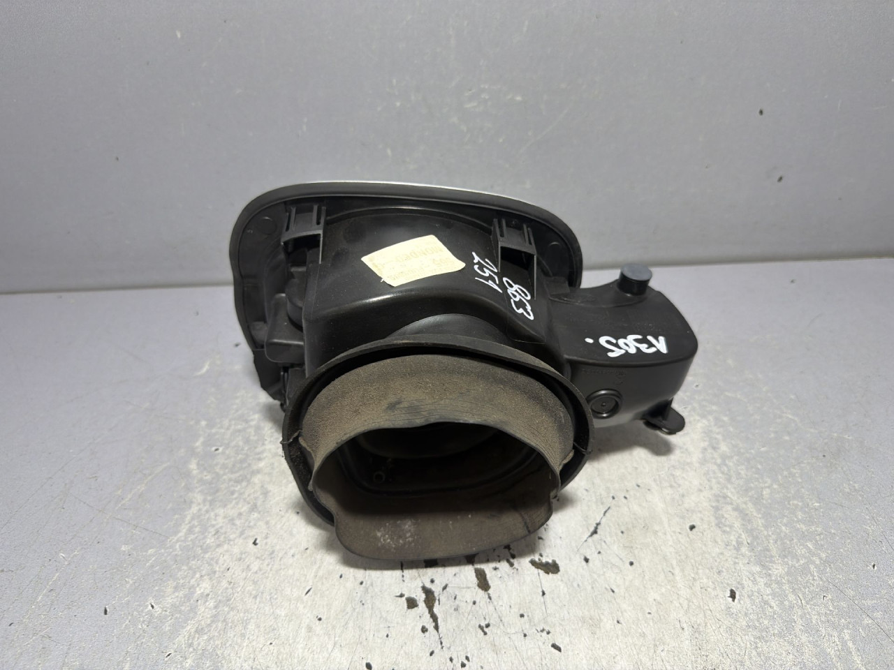 DIJELOVI POKLOPAC REZERVOARA FORD MONDEO > 14-19 2.0