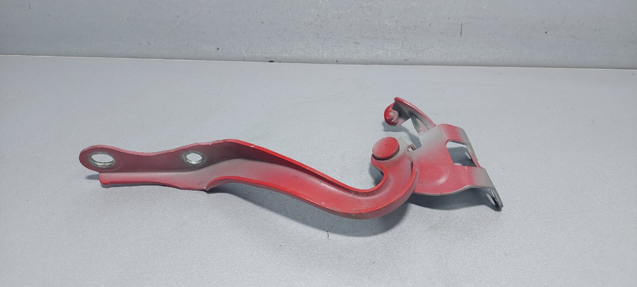 DIJELOVI SKARE OD HAUBE PEUGEOT 107 > 05-09