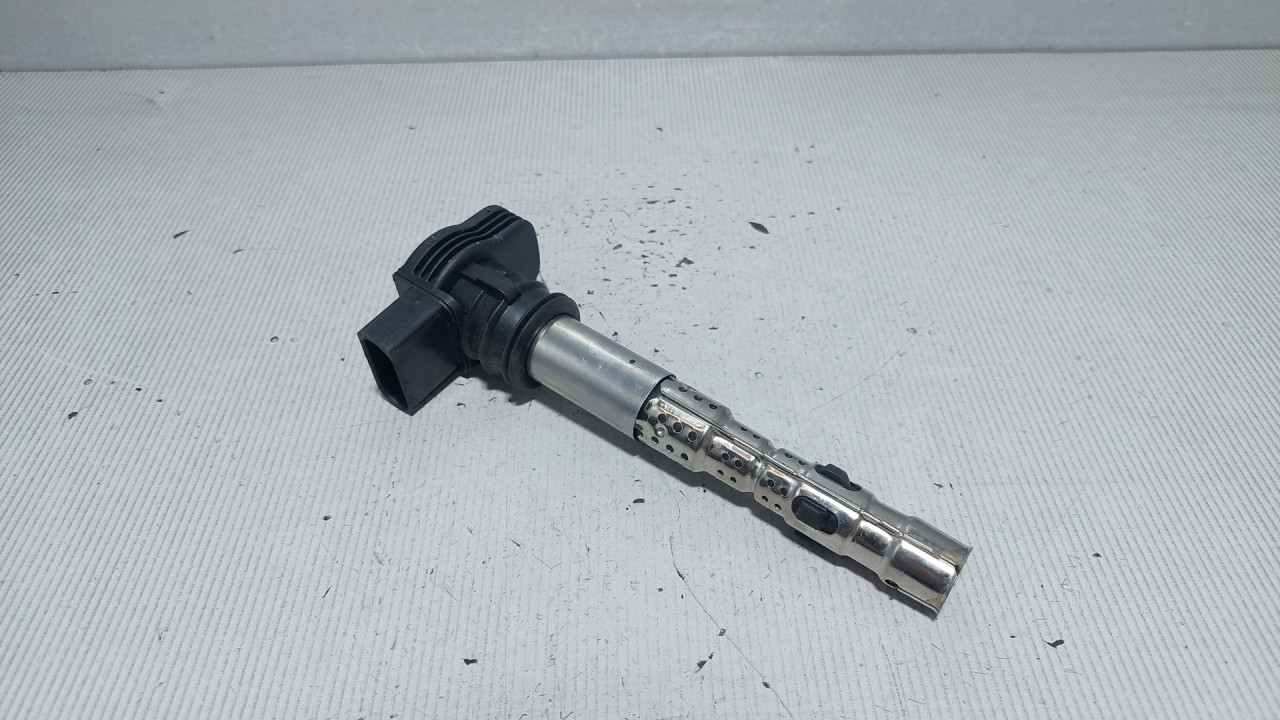 DIJELOVI BOMBINA VW GOLF 5 > 03-08 06F905115F