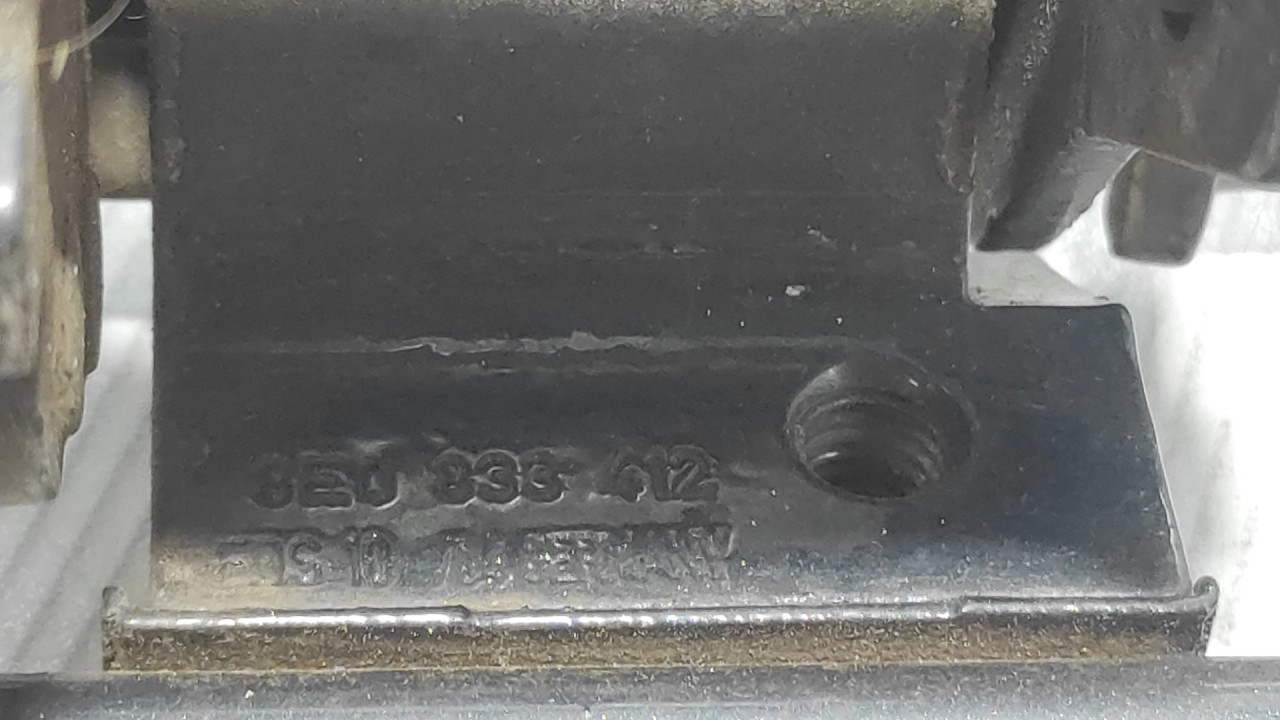 DIJELOVI BAGLAMA AUDI A6 > 04-08 8E0833412