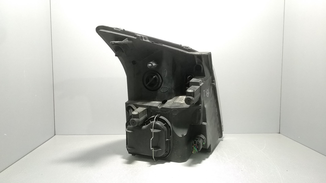 DIJELOVI FAR FORD TRANSIT > 06-13 6C1113W030