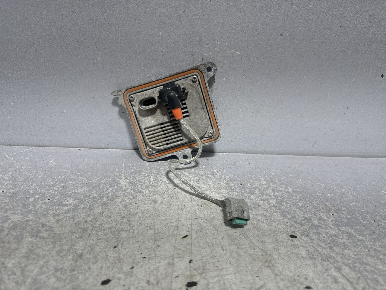 BALAST FARA LAND ROVER DISCOVERY SPORT > 16- A71154402H