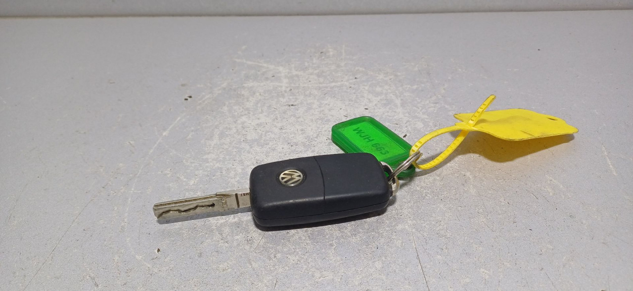 DIJELOVI KLJUC VW CADDY > 10-15 5K0837202AD
