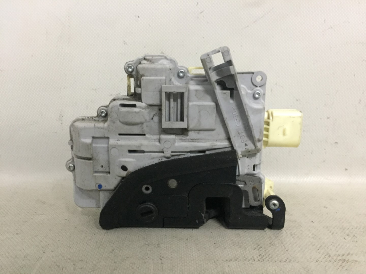 BRAVA VRATA VW PASSAT B6 > 05-10 3C4839015A