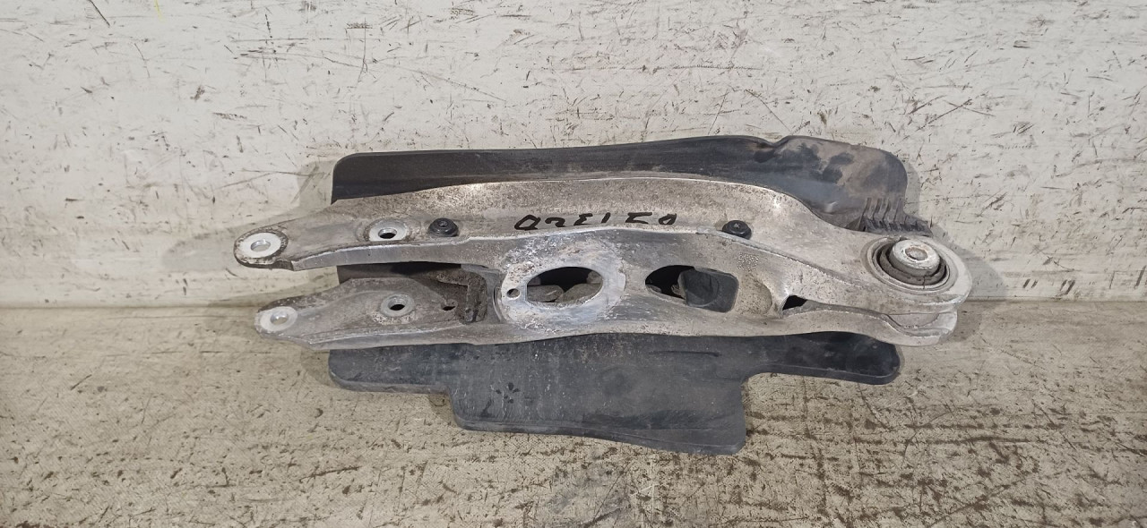 DIJELOVI LAFETA AUDI A4 (B9) > 15-18
