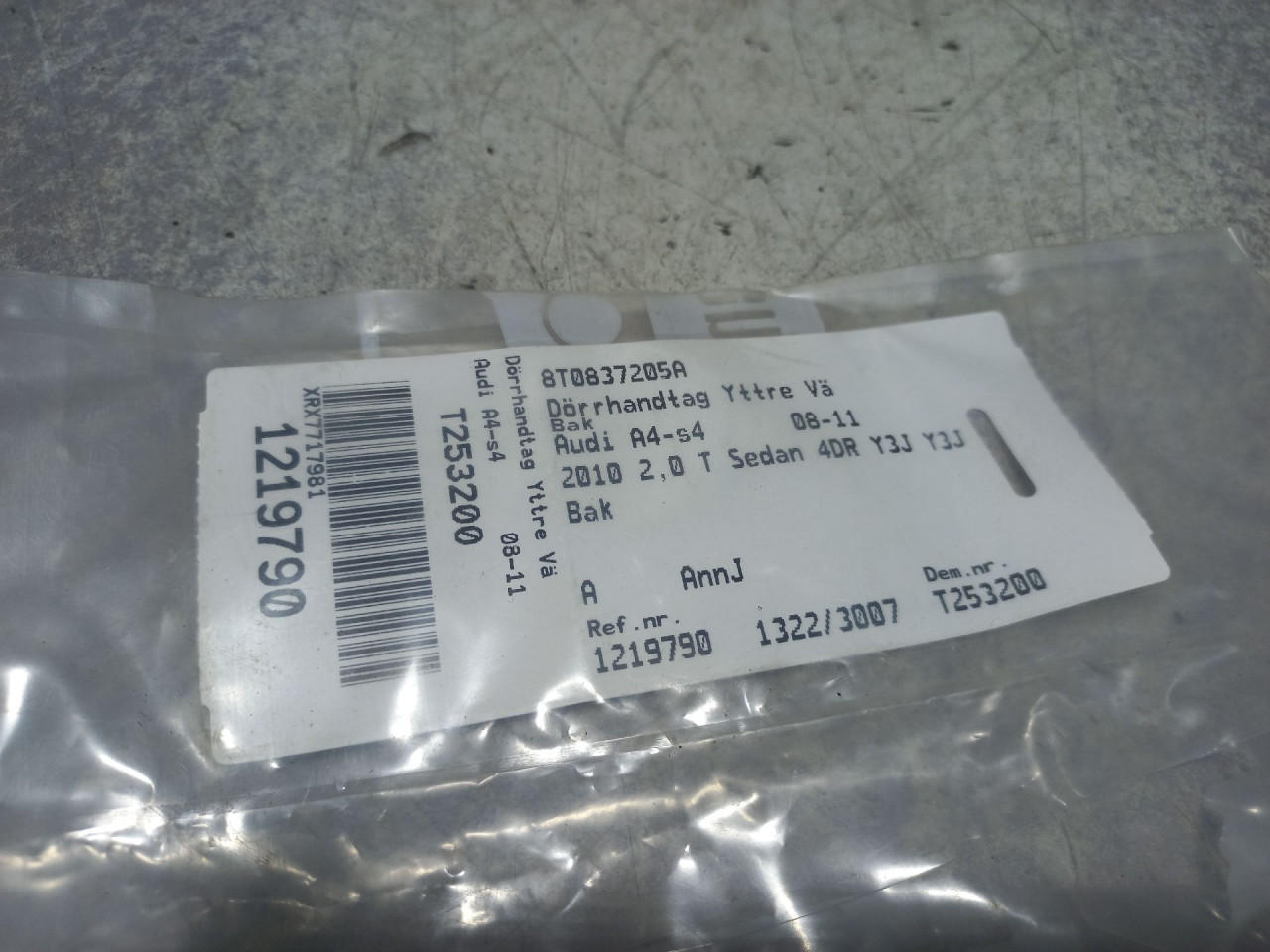RUCKA VRATA AUDI A4 (B8) > 07-11 8T0837205A