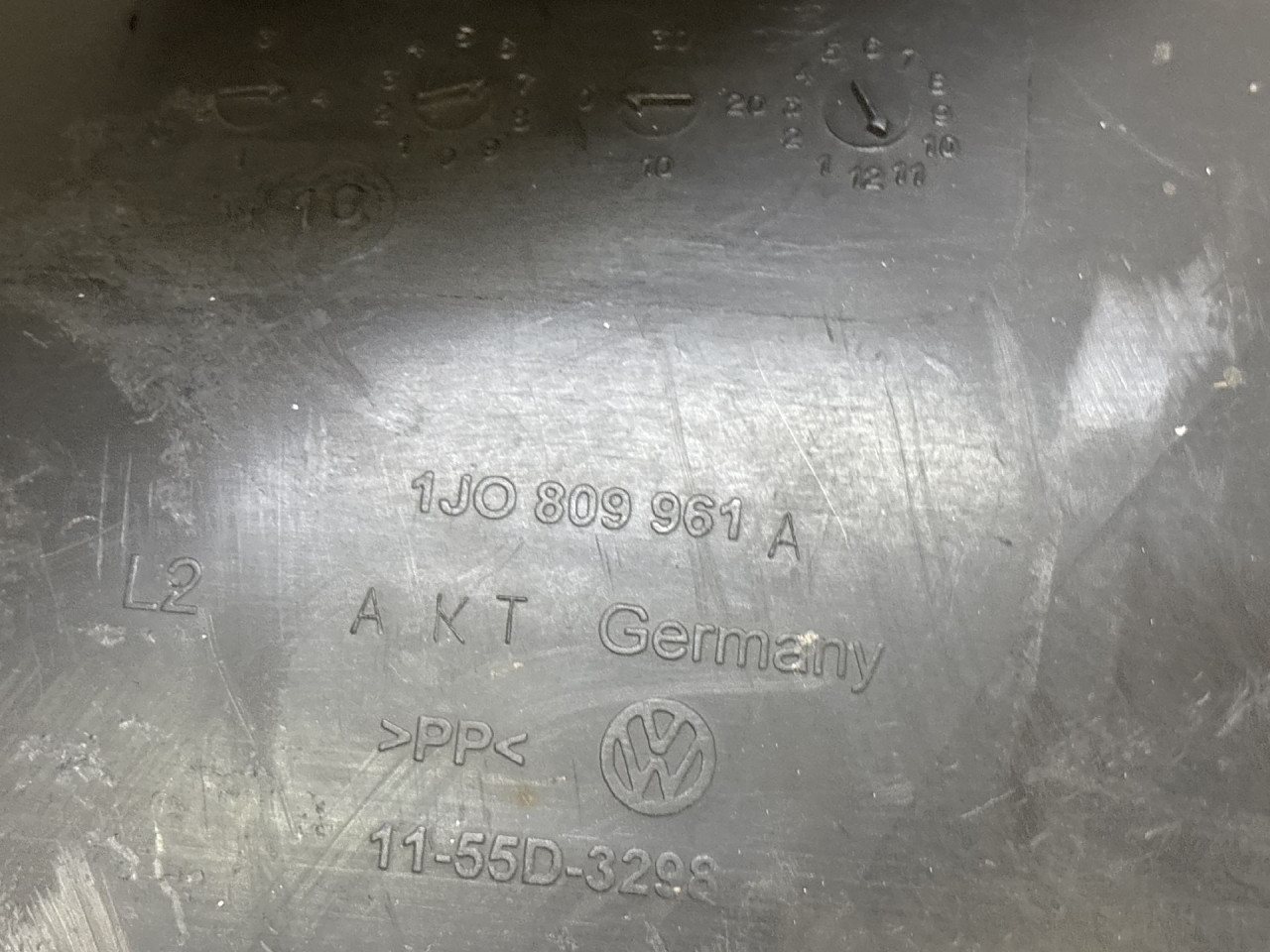 UNUTRASNJI BLATOBRAN VW GOLF 4 SW > 99-06 1J0809961A
