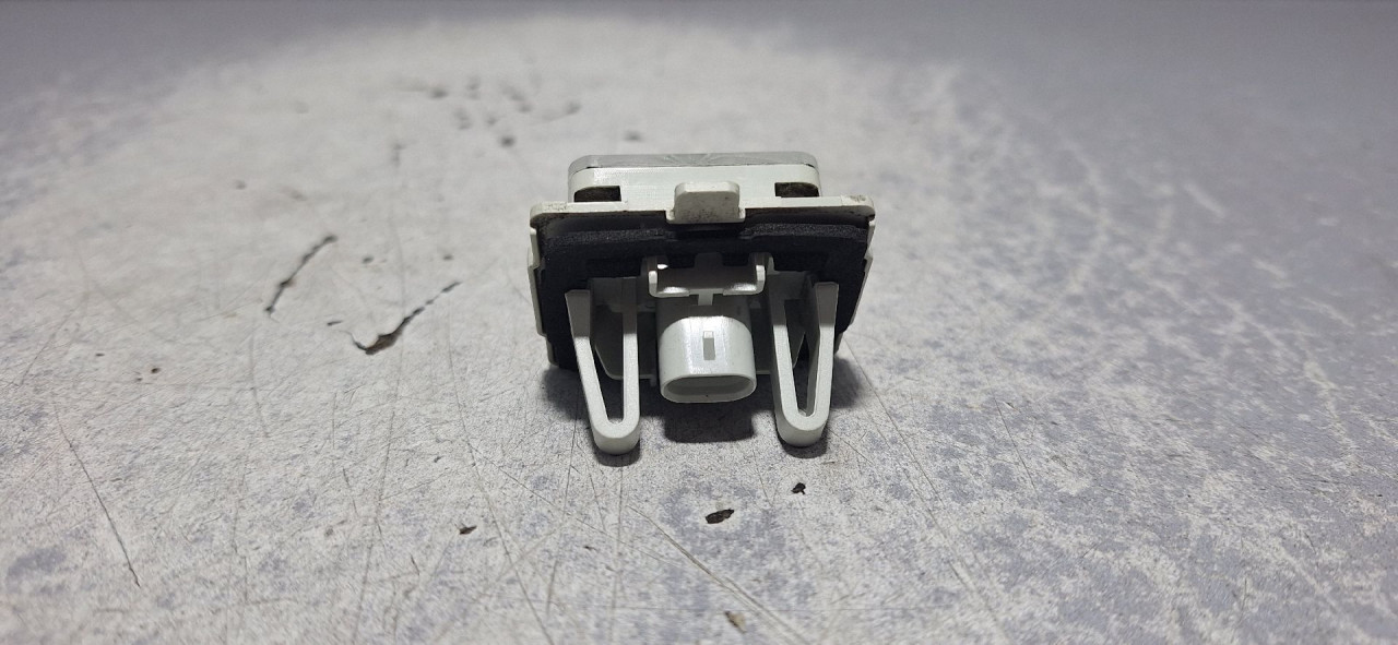 RASVJETA TABLICA MERCEDES C KLASA (W205/S205) > 14-18 A