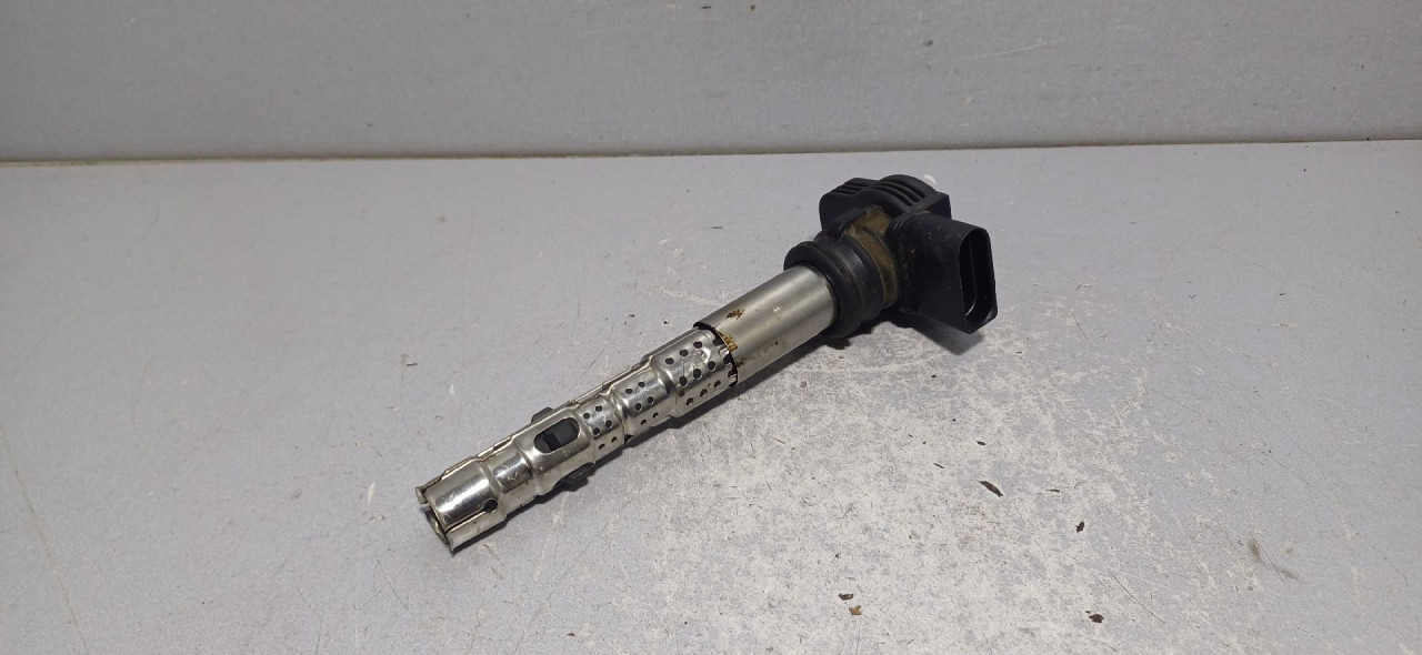 DIJELOVI BOMBINA VW PASSAT B6 > 05-10 06F905115F