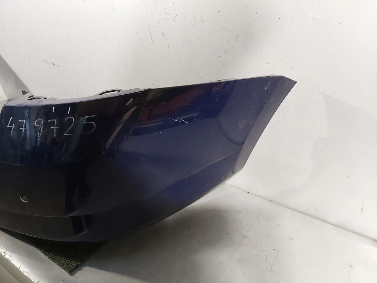 DIJELOVI BRANIK SKODA FABIA > 14- 6V9807421