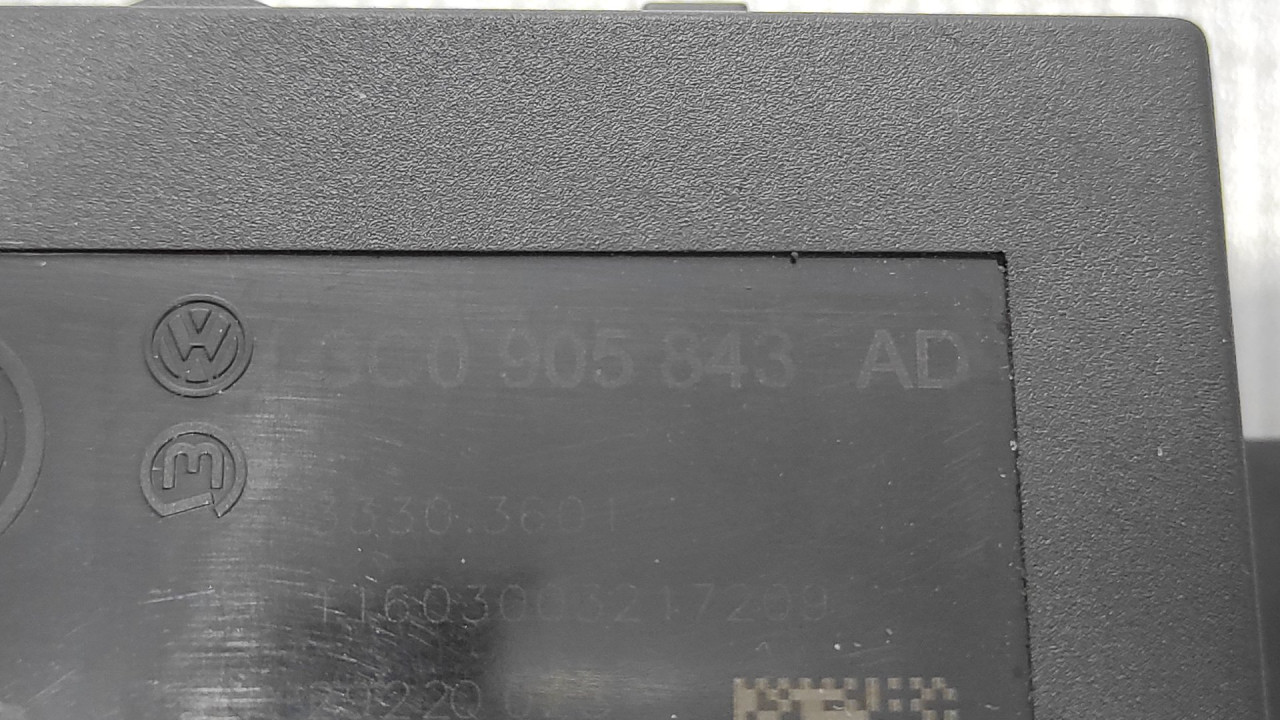 BRAVA PALJENJA VW PASSAT B7 > 10-14 3C0905843AD