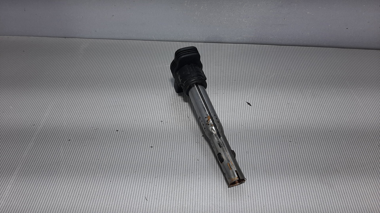 DIJELOVI BOMBINA AUDI A4 (B7) > 04-07 07K905715D