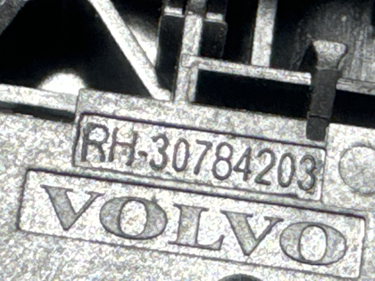 DIJELOVI RUCKA VRATA VOLVO XC60 > 13-16 30784203