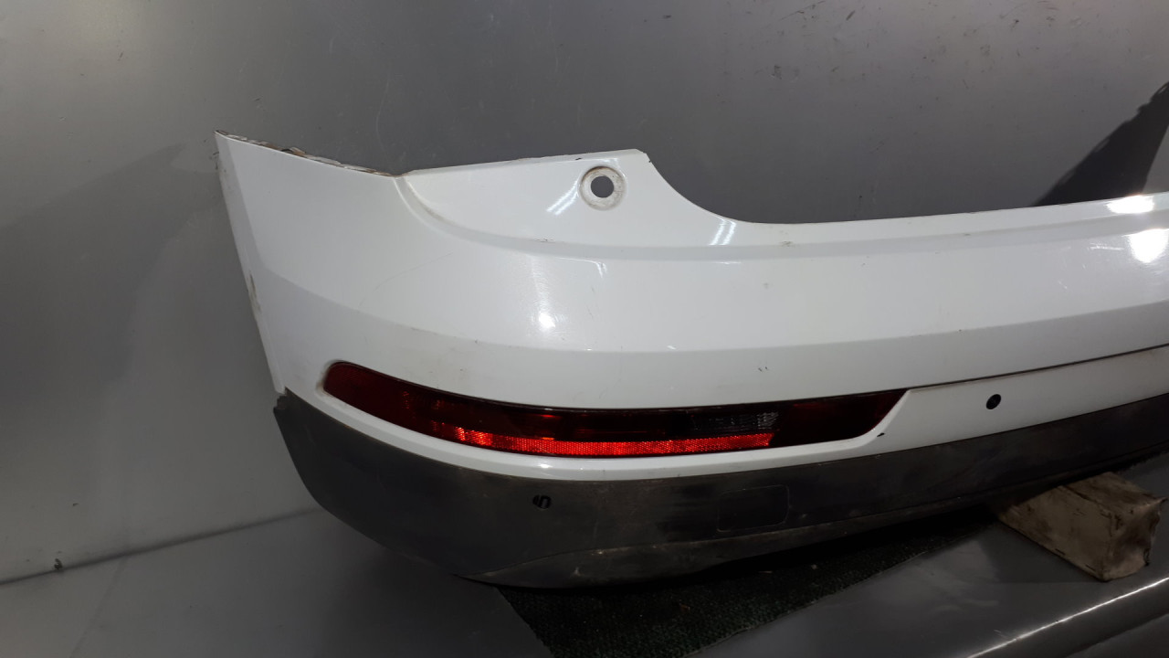 DIJELOVI BRANIK AUDI Q3 > 15-18 8U0807521AG