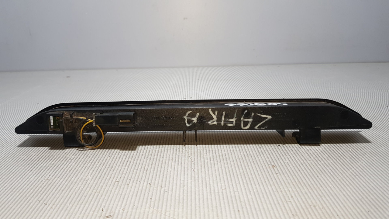 TRECE STOP SVJETLO OPEL ZAFIRA > 99-05 90582025