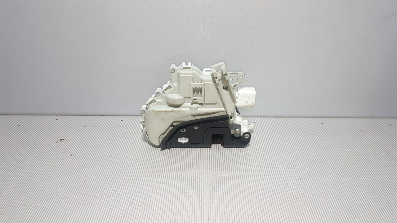 DIJELOVI BRAVA VRATA AUDI A7 > 10-14 8J1837015E