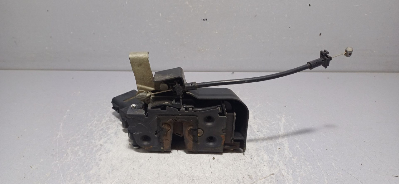 DIJELOVI BRAVA VRATA FORD FOCUS > 07-11 4M5AA26413BE