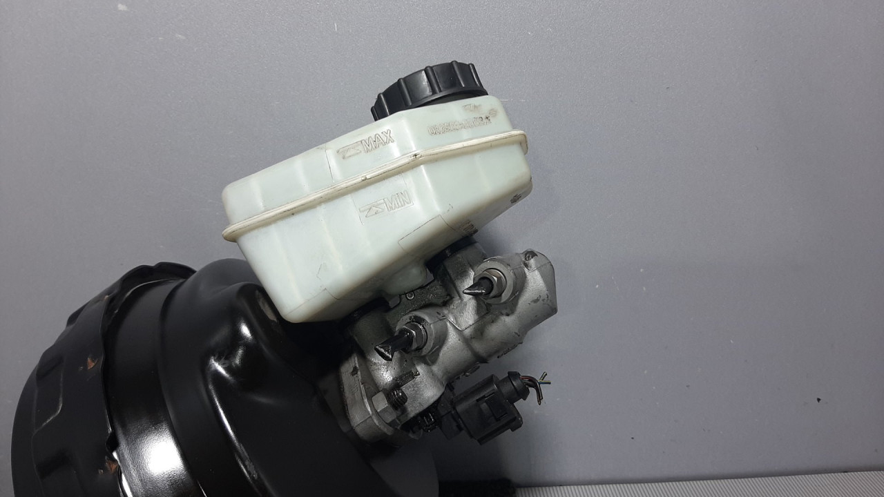 GLAVNI KOCIONI CILINDAR VW POLO > 09-14 6R2611301