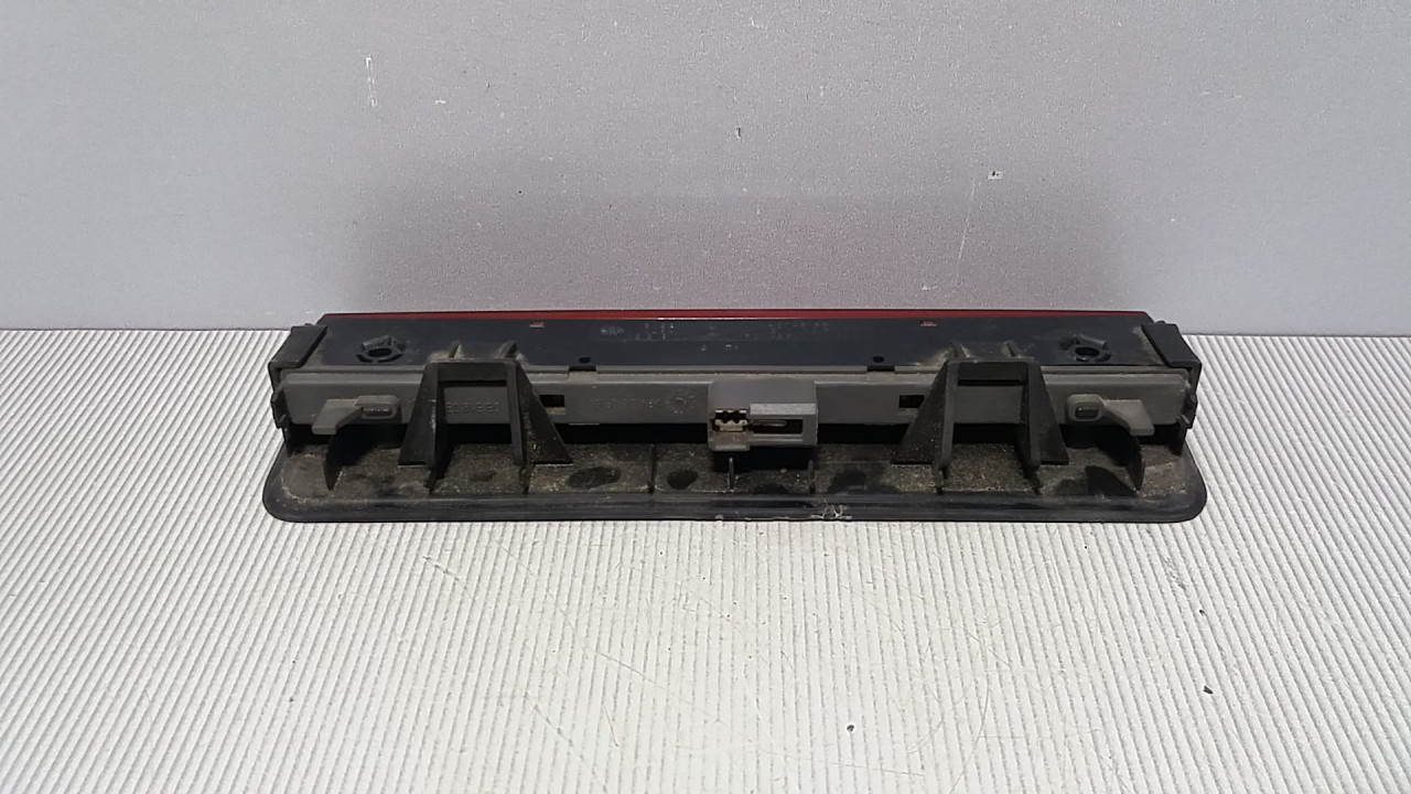 TRECE STOP SVJETLO ALFA ROMEO 147 > 00-05 46743133