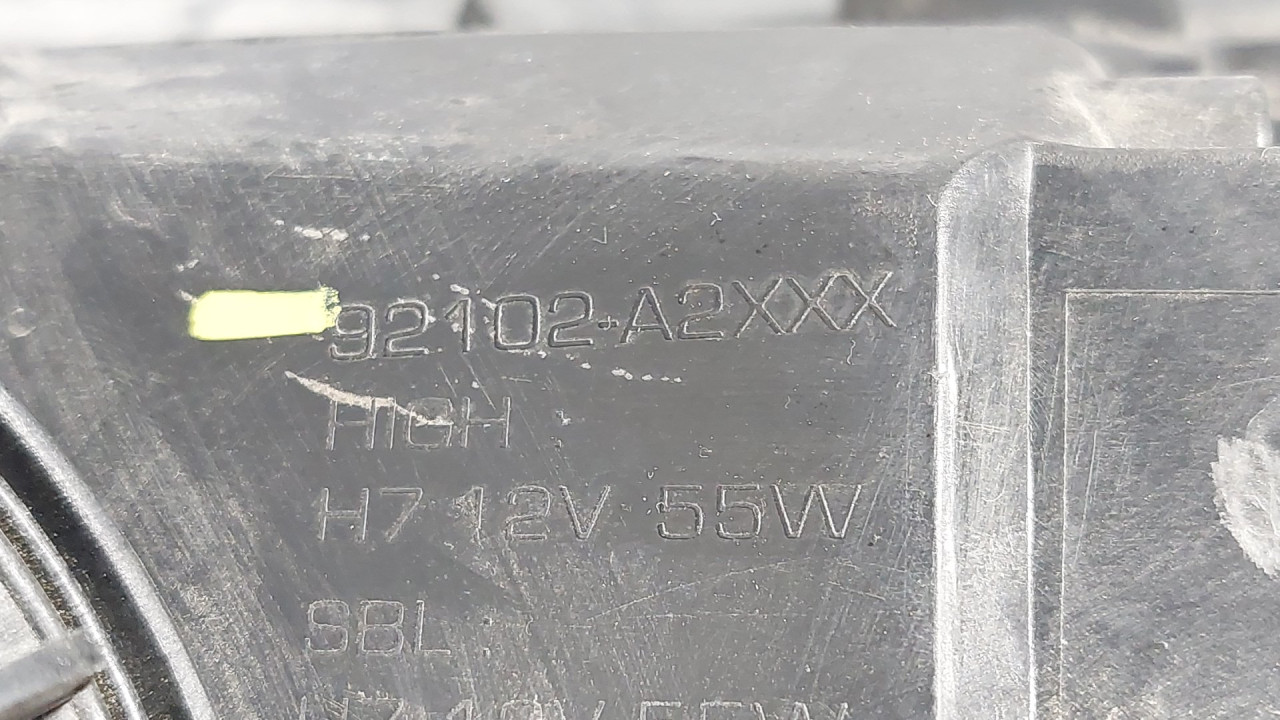 DIJELOVI FAR OSTECEN KIA CEED > 18- 92102A2XXX