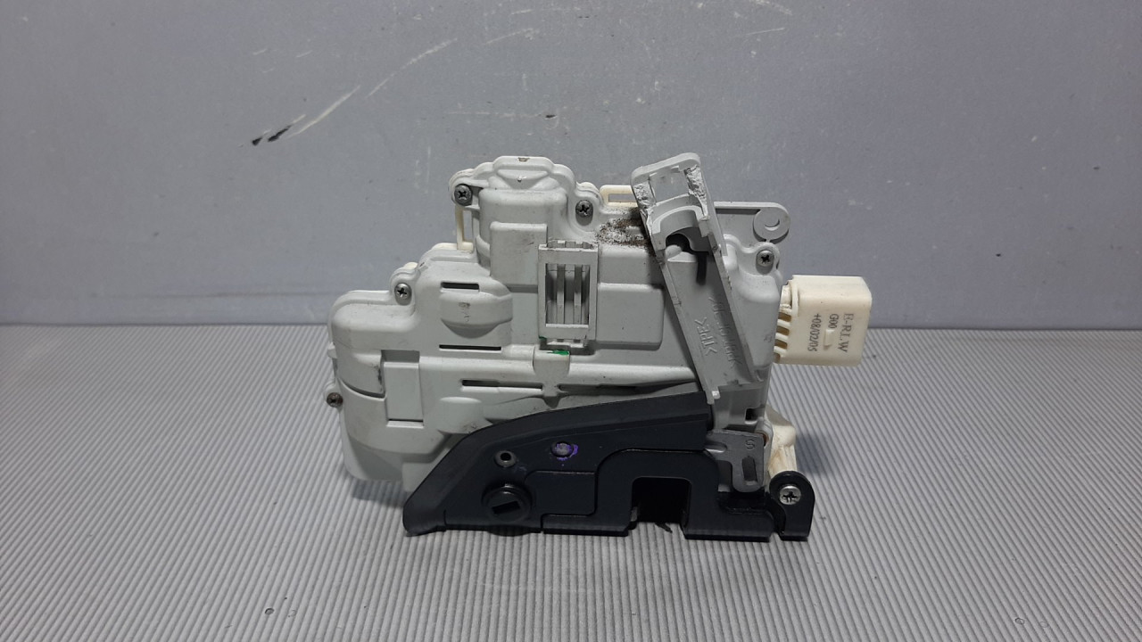 BRAVA VRATA VW PASSAT B6 > 05-10 3C4839015A