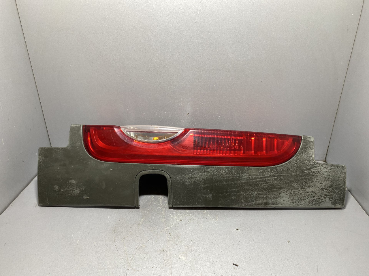 STOP SVJETLO NISSAN PRIMASTAR > 07-15 265A60118R