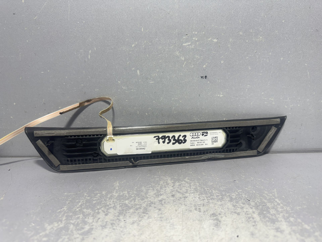 DIJELOVI LAJSNA AUDI A7 > 18- 4K8947423