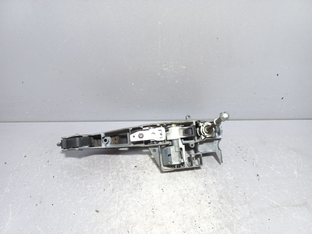 RUCKA VRATA PEUGEOT 3008 > 09-13 9684560080